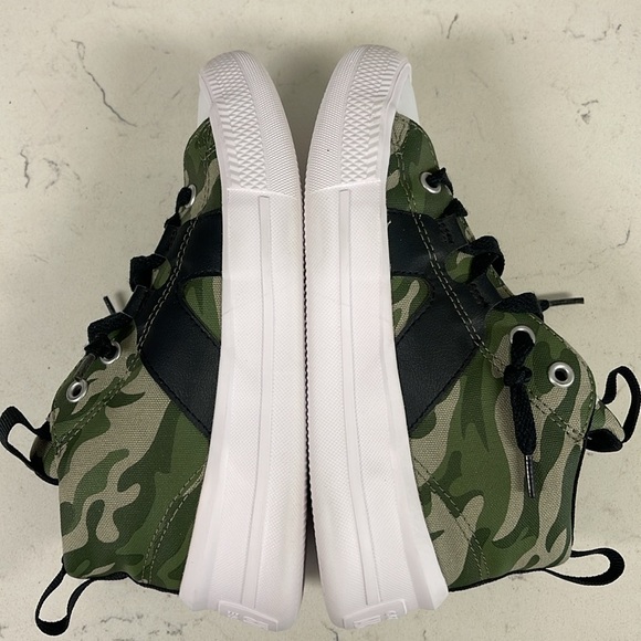 Converse Chuck Taylor All Star Ultra 2 Sneaker - Kids' Size 1 Youth - Picture 6 of 16